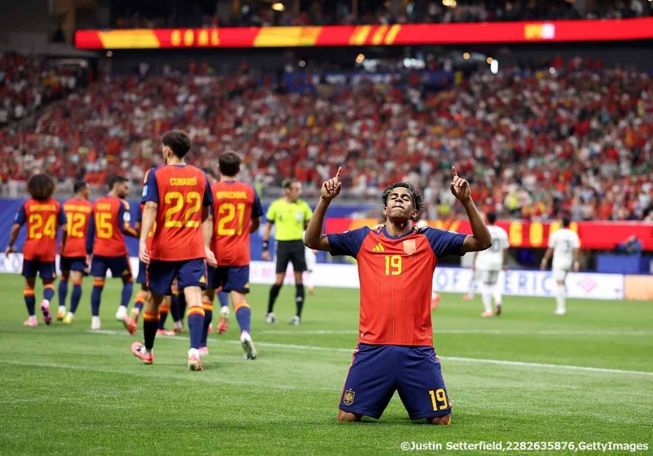 1位はハーランド！新時代のW杯で「“写真人気”が最も高かった選手」トップ5　決勝進出の両スーパースターもランクイン