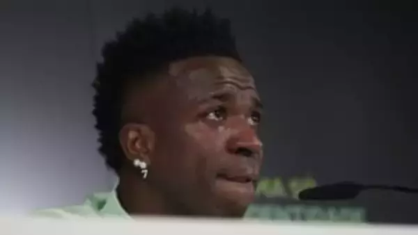 人種差別の標的にされるブラジル代表ヴィニシウス、会見で涙…それでもスペインから移籍しない理由を説明