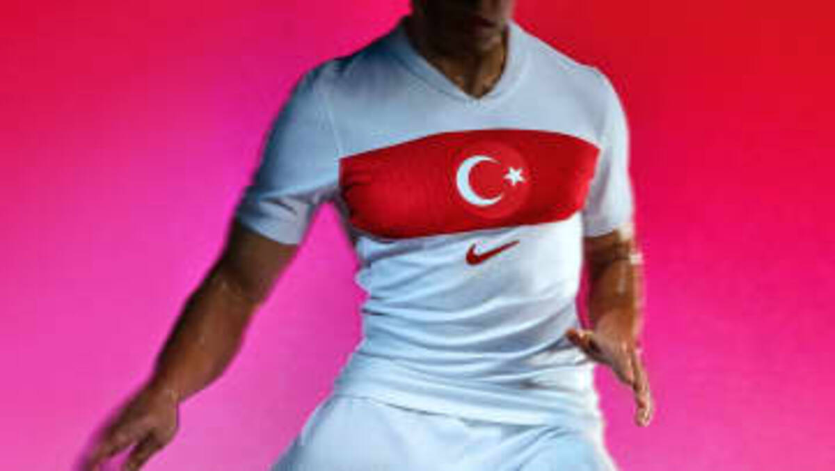 トルコ代表のEURO2024ユニフォームが登場！今大会も「色の入れ替え」が 