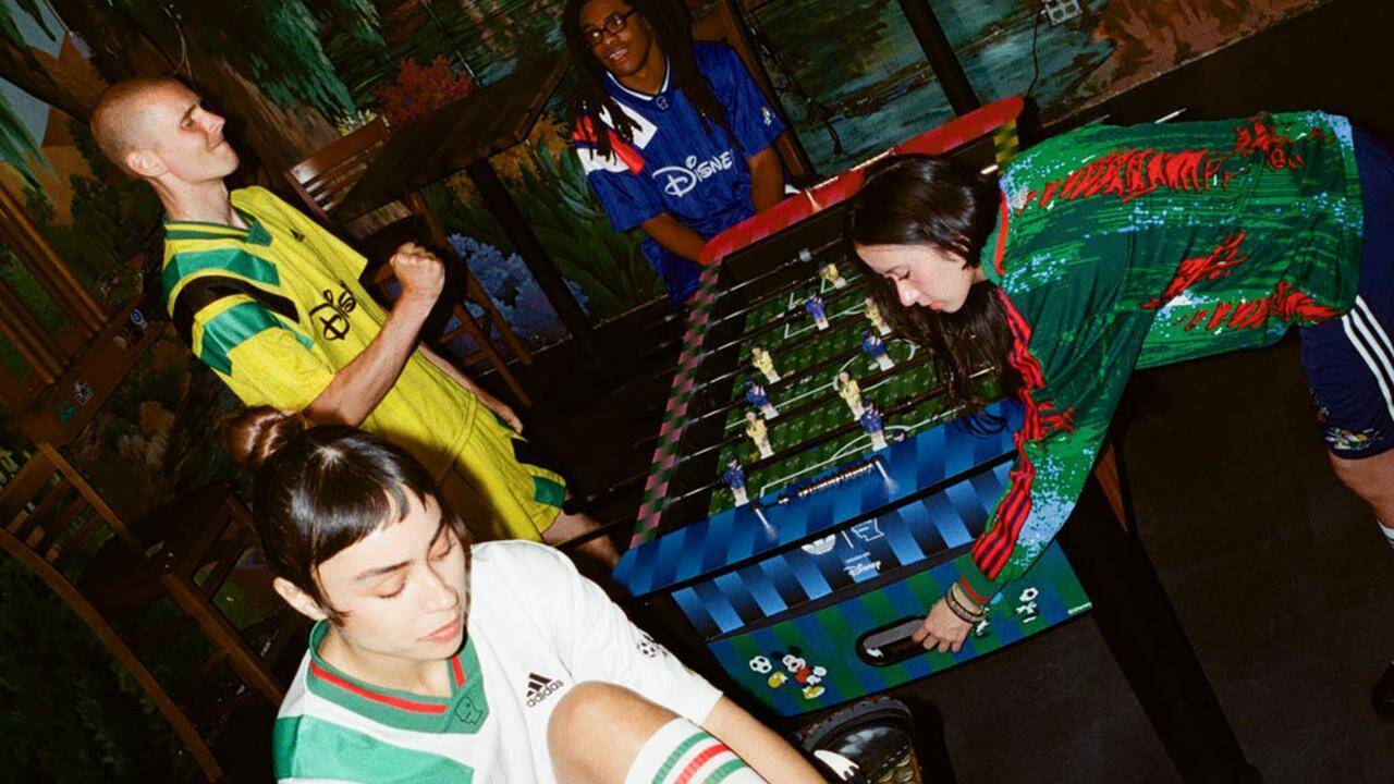 「adidas × ブレインデッド × ディズニー」の90年代コレクションが登場！“初代プレデター”がストリート仕様で復活