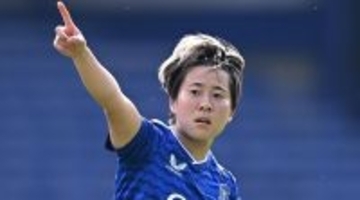慶應大卒の30歳日本人女子、世界最強女子GKからスーパーゴール！女子格闘家も仰天する衝撃弾