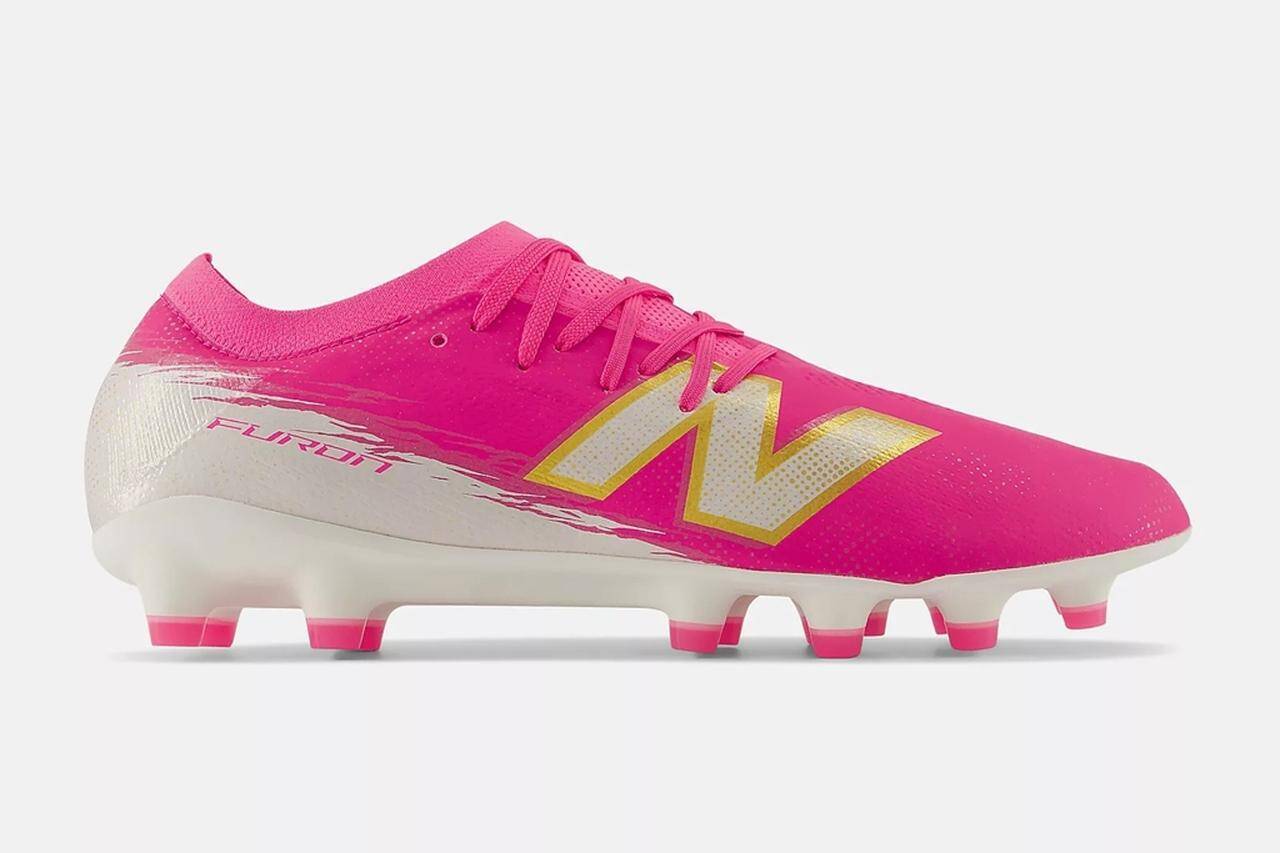 大谷翔平も履くNew Balance、2026春夏の新作サッカースパイクがかわいい！「442」は“ニット使用モデル”が登場