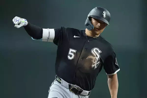村上宗隆、口火を切った3者連続弾！「みんながつながっている」4試合連続本塁打はMLB日本人3人目
