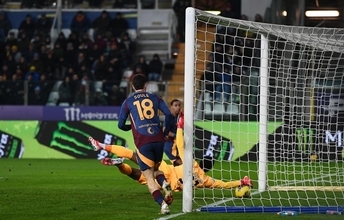 22歳日本代表GKの神懸かり的プレーが話題！ 「人生であんなの見たことない」と相手選手も脱帽