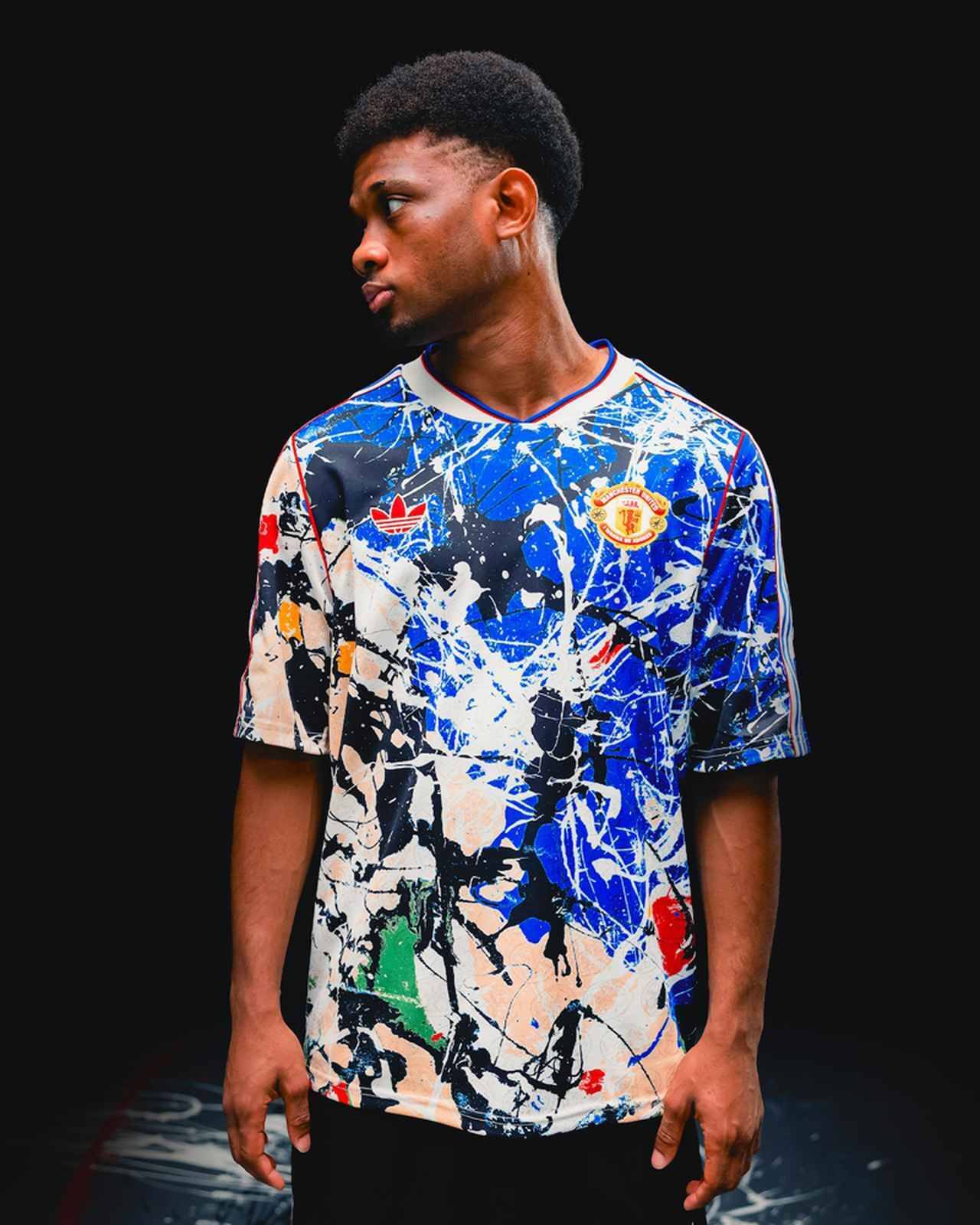 マンチェスター・ユナイテッドに「The Stone Roses」コラボ第2弾が登場！80年代“シングル曲”をデザイン