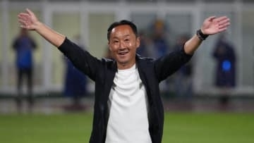 高校の指導者からプロで名監督に…今年の話題を独占した指揮官が契約を更新