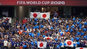 「日本が素晴らしいお手本を示してくれた」W杯・日本代表サポーターのゴミ拾いにアメリカスポーツ界のスターも参加！