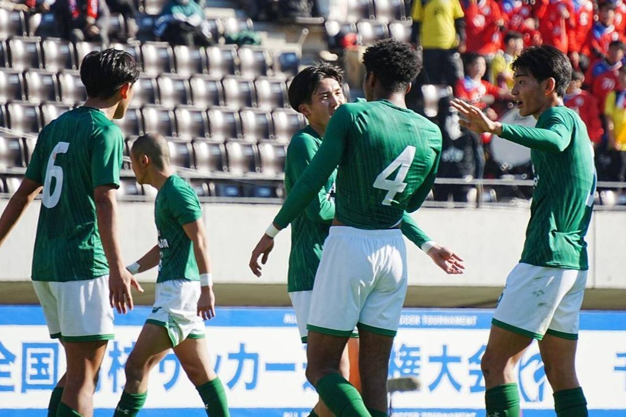 部屋にこもるほどの悔しさを乗り越えた青森山田DF大場光翔、選手権で憧れた“松木世代”に近づくゴールで1回戦突破「一週間は立ち直れなかった」