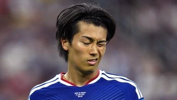 日本代表FW中村敬斗、W杯の『靴下騒動』…スウェーデン公共放送も注目！「イラつくのは理解できる」と元審判