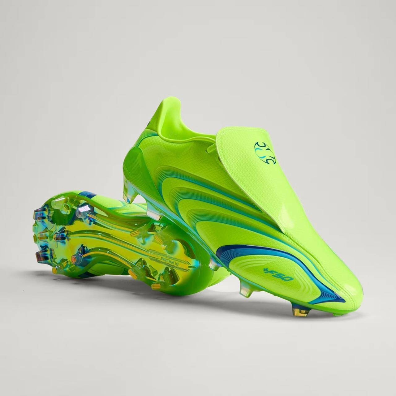 20周年で復刻のadidasサッカースパイク『F50 TUNIT』、鮮烈なNEWカラーが登場！4月9日17時発売