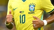 ネイマール不在のブラジル代表、W杯後初の『背番号10』を背負う選手が判明！11番は19歳天才