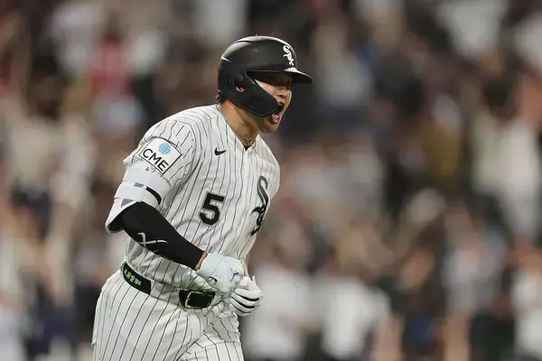 試合に出られなくなった村上宗隆がクラブハウスで一番最初にやったこと、それをチームメイトが明かした理由