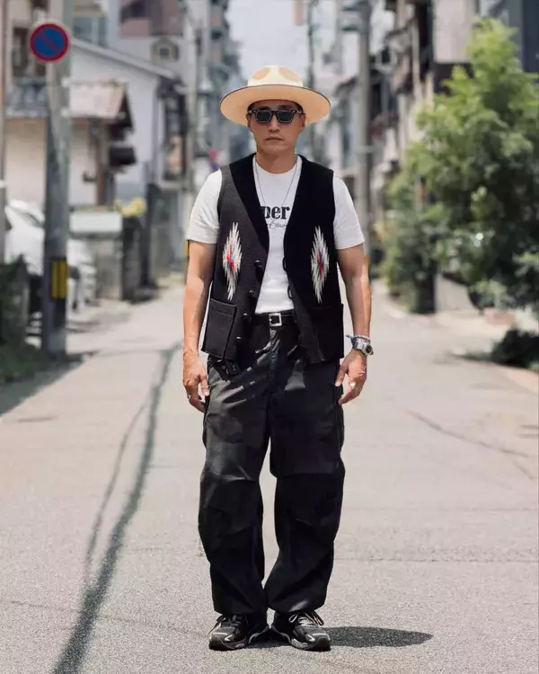 渋い大人は【アイウェア】を利かせてる。 カジュアル派の「夏コーデ」