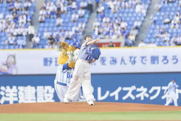 「夢が叶って嬉しい」横浜ファンの志田未来さんがセレモニアルピッチに登場！トークショーでもファンを沸かせる