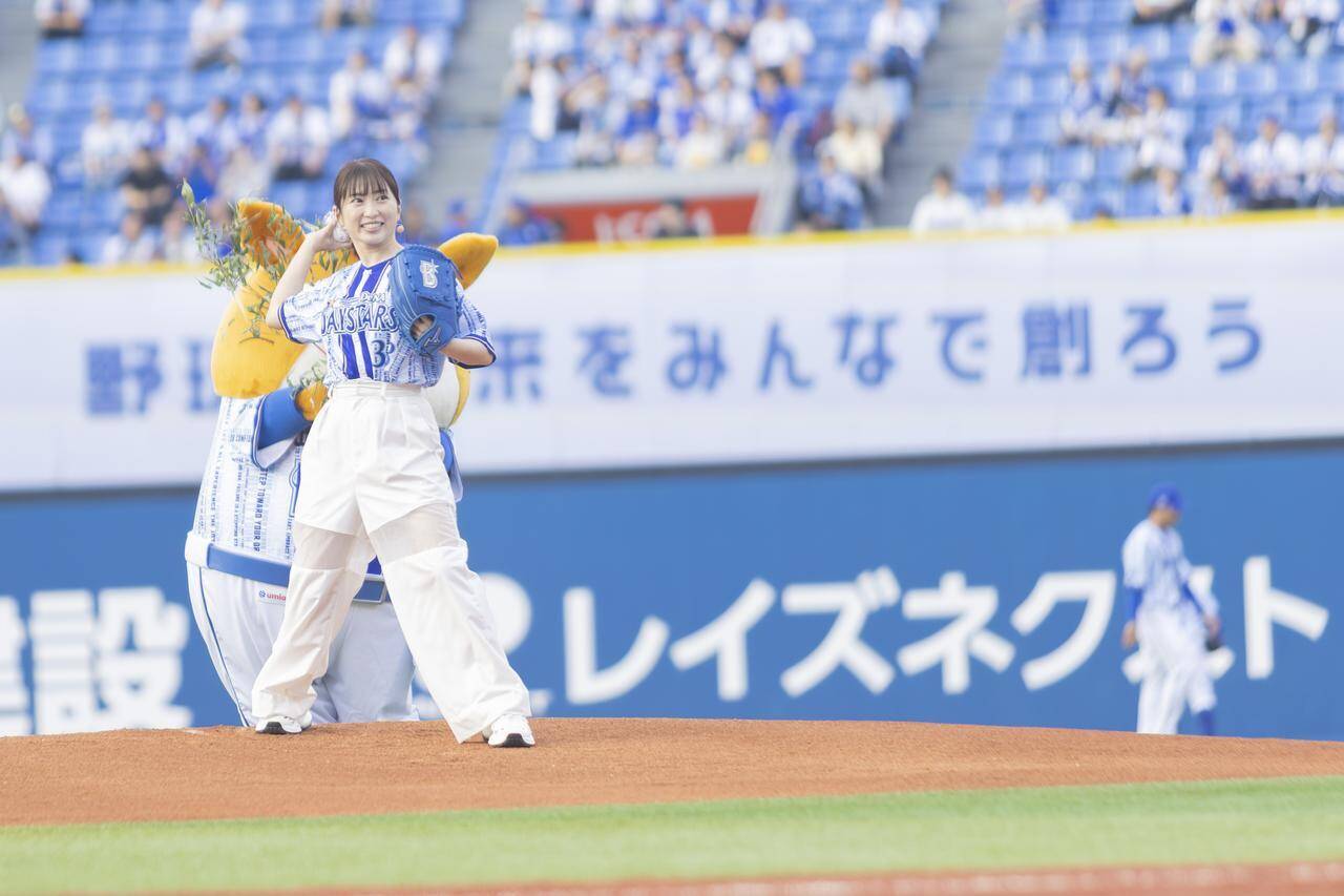 「夢が叶って嬉しい」横浜ファンの志田未来さんがセレモニアルピッチに登場！トークショーでもファンを沸かせる
