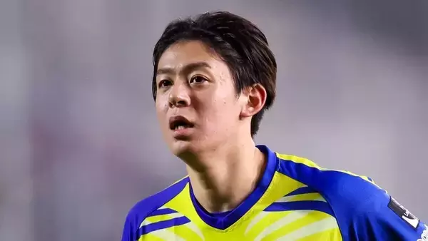 パリ五輪出場の24歳日本人MF、ドイツ移籍が決定！同い年の日本代表と同僚に 「次のW杯に向けてさらに成長できるよう努力していきます」