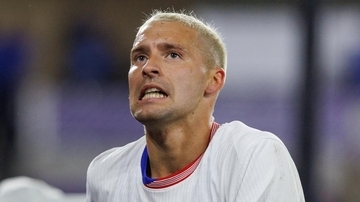 戦慄！24歳アメリカ代表、強盗犯に襲われ裂傷…金のネックレスなどを狙われナイフで襲撃される