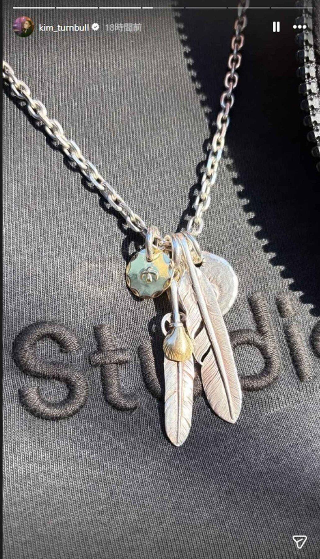 来日のベッカム次男、サッカー日本代表のユニフォームを着る！彼女とともに木村拓哉さんら愛用ブランドも着用