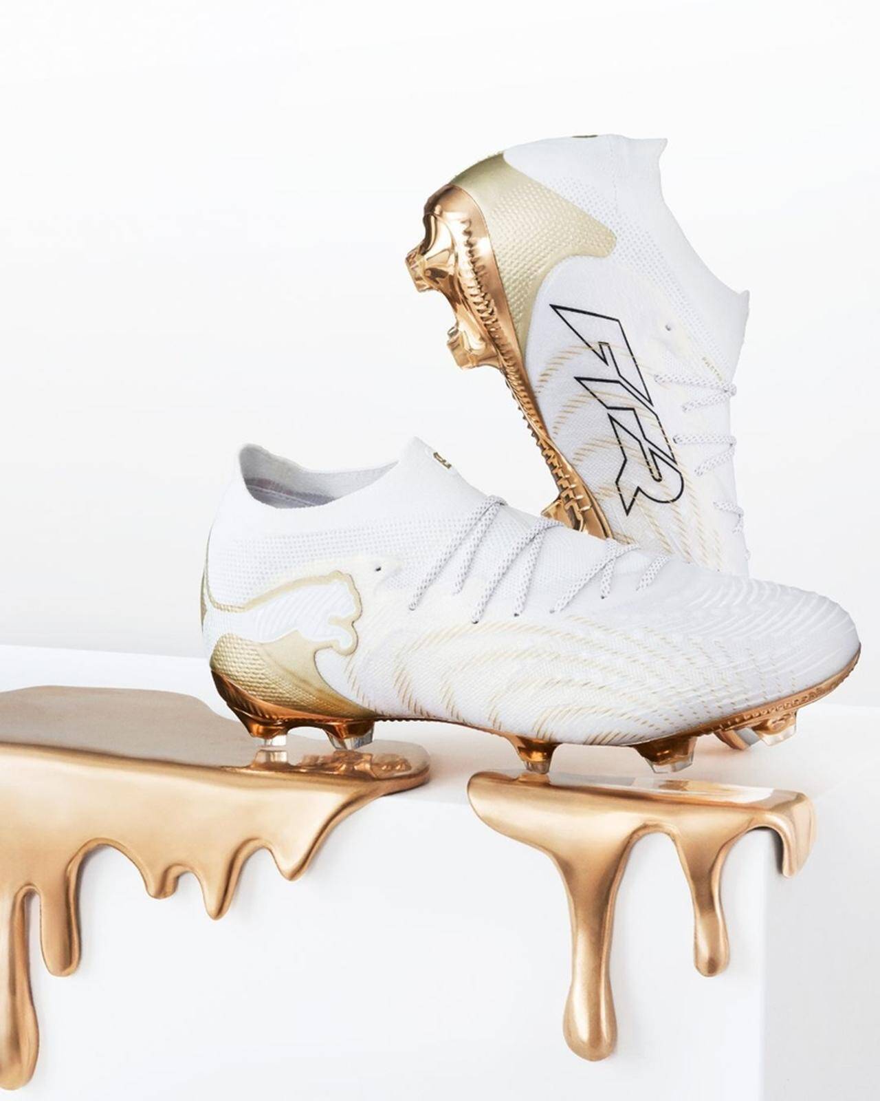 PUMA、新作スパイク「ホワイトゴールドパック」を発売！キャッチフレーズは『この輝きはすべてのプレーをハイライトに』