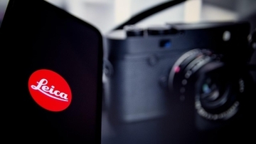 モデル妻に内緒で100万円のカメラを買う！32歳Jリーガーが告白 「奥さんにはバレました（苦笑）隠してたんですが…」