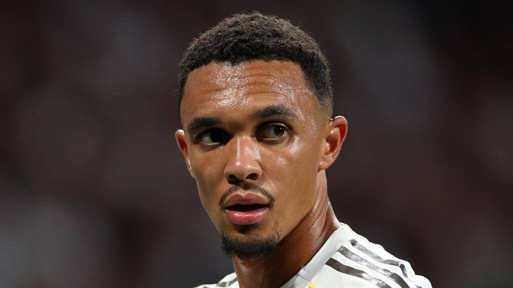「本当に心が痛む」W杯イングランド代表から落選したスター選手の妻が恨み節！『情報漏洩』と監督は苦言