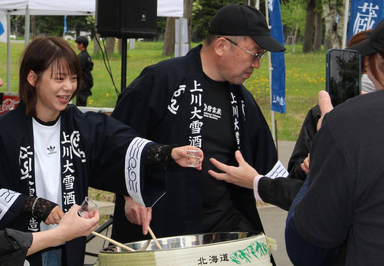 髙木菜那が地元・帯広の蔵祭りに凱旋　金メダル級の日本酒とチーズに太鼓判