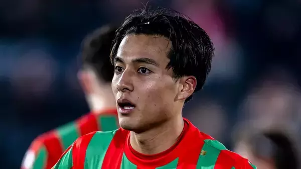 22歳佐野航大は「これまでで一番のMFのひとり、言葉なしで通じ合える」とNECの相棒が絶賛