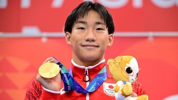 17歳日本人が叩き出した“世界新”に海外も衝撃！『フェルプス以来の最年少記録』と米報道