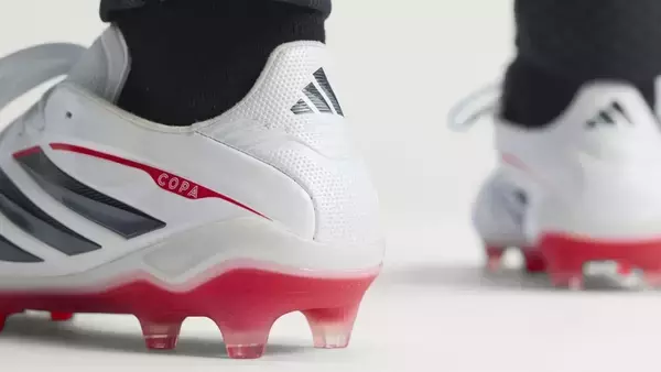 いつでもブレない “タッチ”！adidas、最新サッカースパイク『コパピュア4』に長谷川唯「デザインも可愛くて気に入っています」