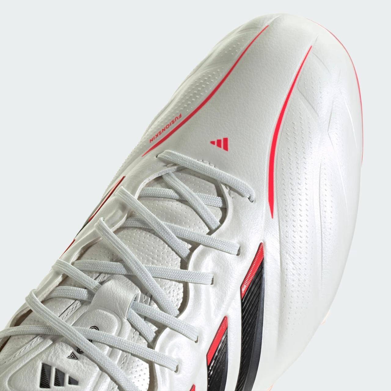 いつでもブレない “タッチ”！adidas、最新サッカースパイク『コパピュア4』に長谷川唯「デザインも可愛くて気に入っています」