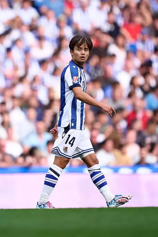 adidas×BAPEの最強サッカースパイク、バルセロナの主力FWが試合で着用中！ブラジル代表の「新10番」