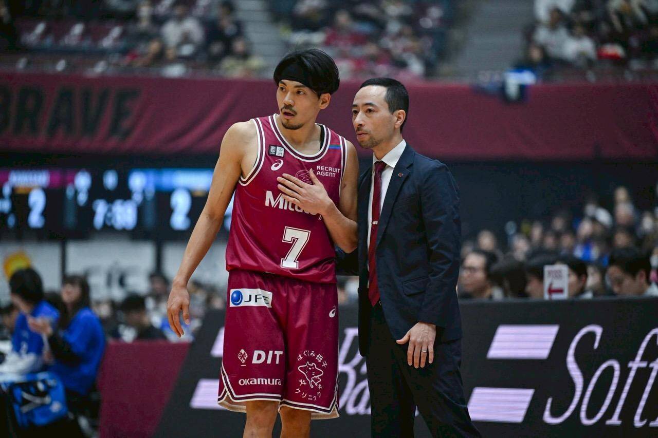 再建期の川崎がホームで貴重な勝ち星。福大大濠卒の津山尚大はウインターカップに出る後輩たちへエールも【PickUp B.LEAGUE】