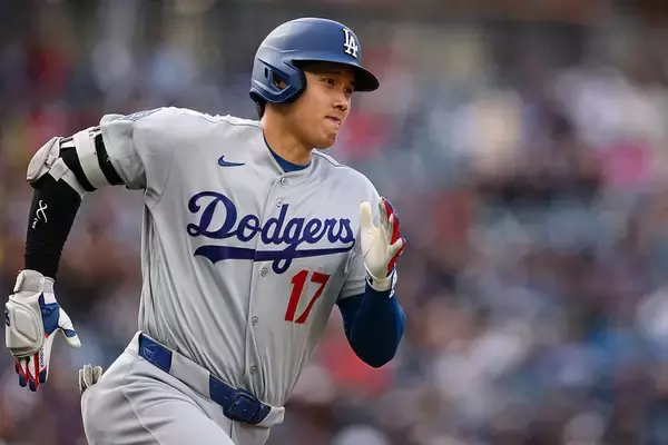 二塁手が大谷翔平を追い回し、さらに一塁を踏んだ――ドジャースの逆転を封じた珍プレーの正体