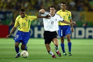 “サッカーに詳しすぎる市議会議員”、ブラジルでプロクラブに入り「日韓W杯セレソンメンバー」に圧倒された後に無念の負傷帰国した話
