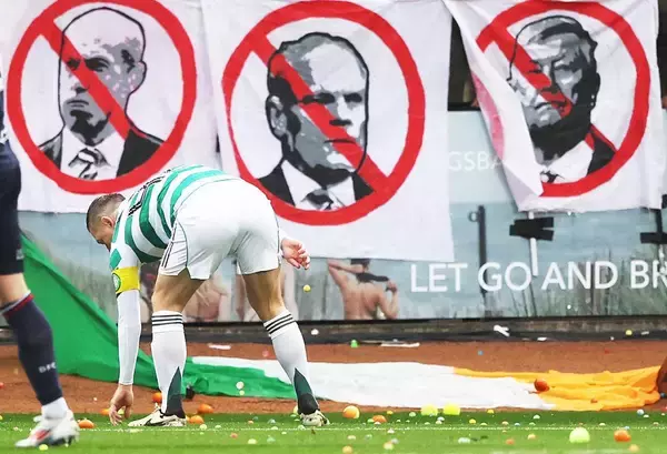 「ホンダ車をフェラーリのように運転するのは無理」日本代表選手所属の海外強豪チーム、得点力低下で監督が吐露