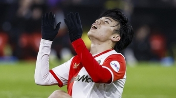 スランプの上田綺世、懐疑論再燃も…『チームメイトが彼をもっと探せ』とフェイエOBは同情