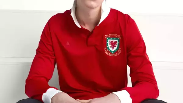 W杯プレーオフ出場のウェールズ、「150周年記念」ユニフォームを発表！“長袖オンリー”のレトロキット