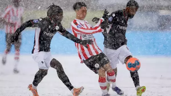 大雪のせい！三戸舜介vs佐野航大の試合、わずか6分56秒で中止決定 「選手たちも7分で不可能と悟った」と審判団