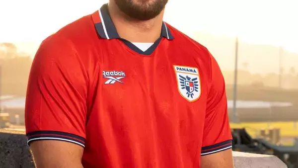 W杯出場のパナマ代表が2026新ユニフォーム発表！Reebokは「28年ぶりのW杯」に
