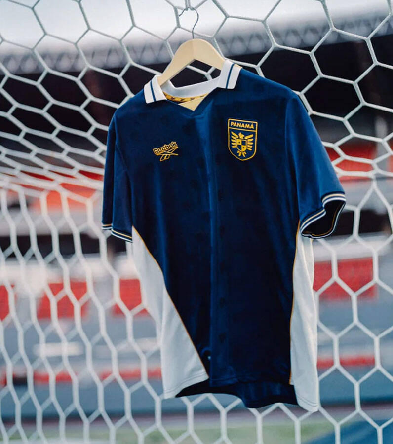 W杯出場のパナマ代表が2026新ユニフォーム発表！Reebokは「28年ぶりのW杯」に