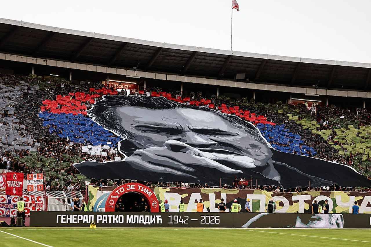 UEFAの罰金1600万円も効果なし——ツルヴェナ・ズヴェズダが再び【大虐殺の戦犯を追悼】し批判殺到