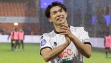 20歳塩貝健人、ヴォルフスブルク移籍手続きで試合欠場 「笑ってるけれど本当は辛い…彼が恋しくなる」とNEC監督