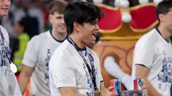 初優勝の久保建英、発言を後悔！？「しゃべりすぎてチームメイトに叱られるんだ」