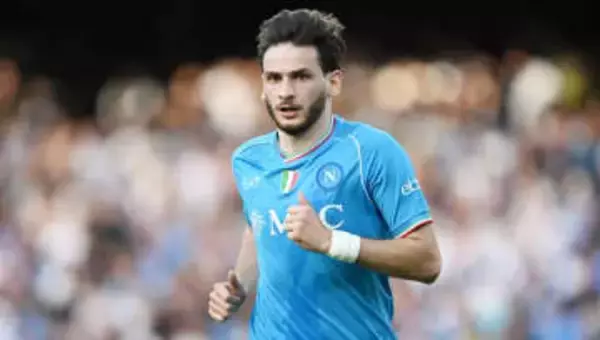 クヴァラツヘリアは売らない！ナポリが緊急声明 「代理人や父親が決めることではない」