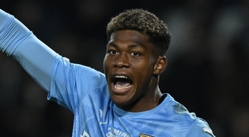 日本代表GK鈴木彩艶、骨折から3か月ぶり復帰も4失点…「骨折した時も命がけでプレーしてくれた」とパルマ監督は熱烈擁護