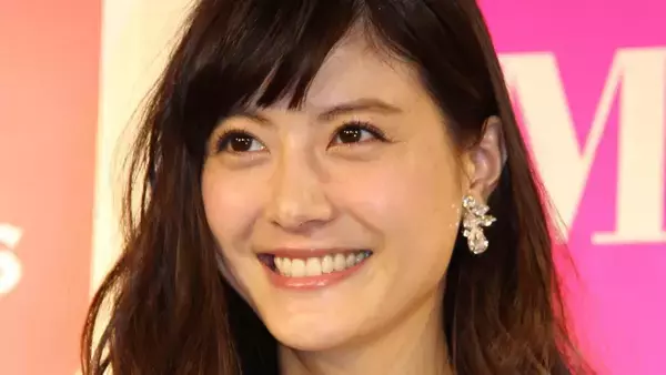 「本当にずっとかわいい」「笑顔が世界一すてき」日本代表スターと結婚した37歳モデル妻、最新姿投稿でファン歓喜