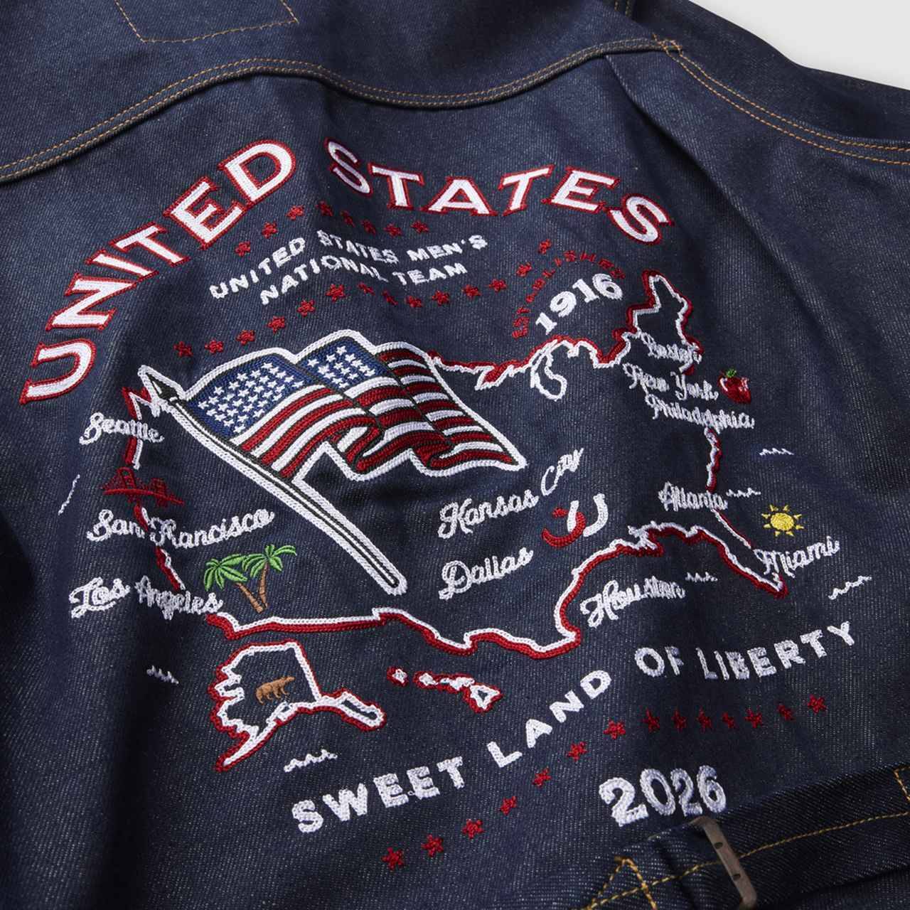 日本で買える！リーバイスから「アメリカ代表コレクション」が登場　ジャケットは“W杯開催地”デザイン