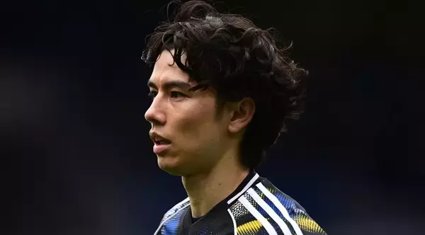 日本代表MF田中碧、リーズで人気者になるも厳しい立場…「監督にとって頭痛の種」と現地