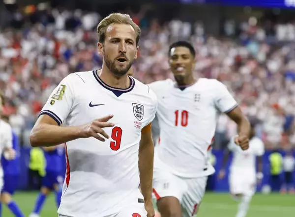 W杯2大会連続の決勝進出も、メッシのオッズはわずか3%——バロンドールの首位争いはどうなる