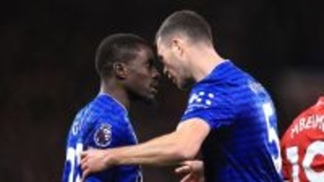 殴り合い、頭突き、平手打ち…サッカー史に残る「味方同士の喧嘩」